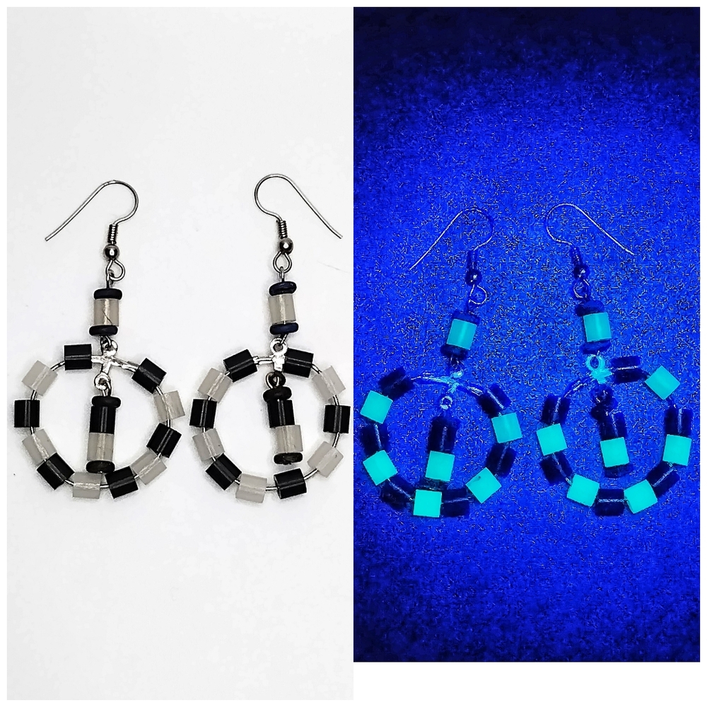 GLOW EARRING